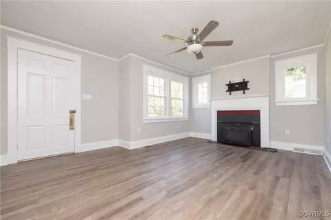 Living - 19503 Ahern Rd, Moseley, VA 23120 photo 1 of 5