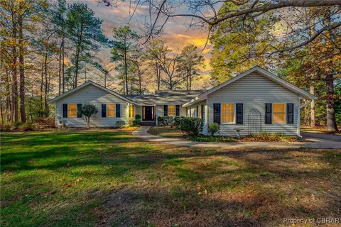 867 Holly Point Rd, Mathews, VA 23109
