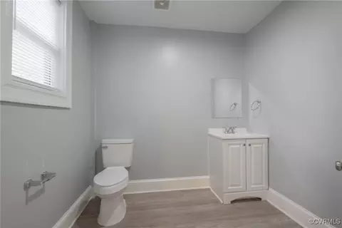 Bath - 2304 3rd Ave, Richmond, VA 23222 photo 1 of 3