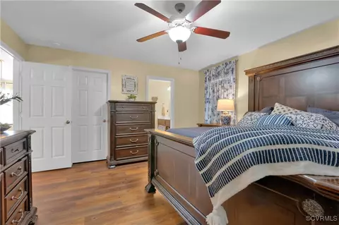 Bedroom - 9880 Knobs Hill Ln, Amelia Court House, VA 23002 photo 2 of 7