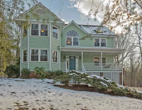 3100 Waterton Dr, Midlothian, VA 23113