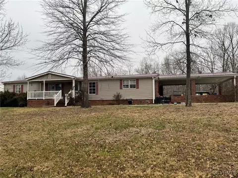18509 Harrisons Rd, Amelia Court House, VA 23002