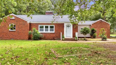 14600 Rivermont Rd, Chester, VA 23836