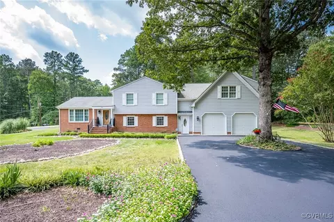 408 Briarwood Cir, Richmond, VA 23238