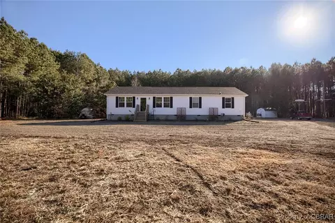 8284 Baileys Wharf Rd, Gloucester, VA 23061