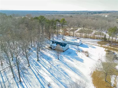 1225 Rock Spring Rd, Bumpass, VA 23024