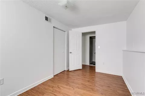 Bedroom - 13208 Gate Post Ct, Midlothian, VA 23112 photo 6 of 8