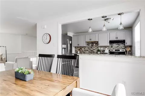 Dining - 13208 Gate Post Ct, Midlothian, VA 23112 photo 3 of 3