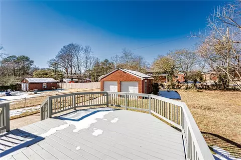 Exterior - 906 Whitehead Rd, Richmond, VA 23225 photo 4 of 8