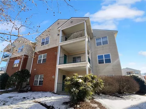 9600 Links Way #F, Glen Allen, VA 23059