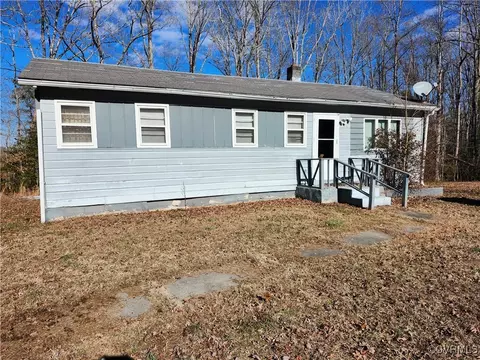 1325 W Rose Garden Rd, West Point, VA 23181