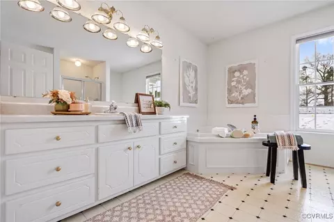 Bath - 4752 Treely Rd, Chester, VA 23831 photo 1 of 4