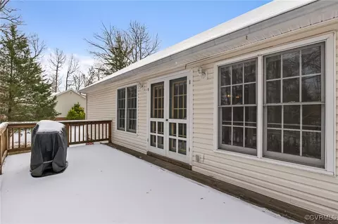 Exterior - 4752 Treely Rd, Chester, VA 23831 photo 5 of 9