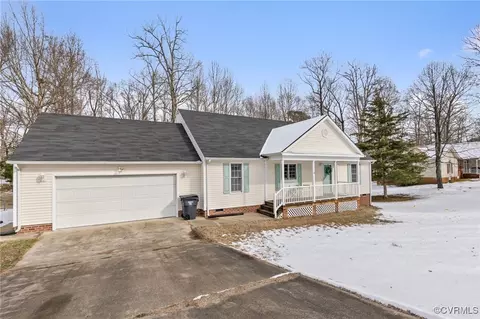 Exterior - 4752 Treely Rd, Chester, VA 23831 photo 2 of 9