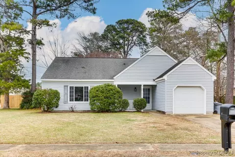 Exterior - 1 Ruby Ct, Hampton, VA 23666 photo 2 of 6