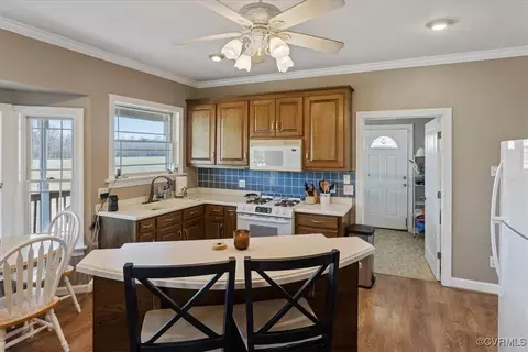 3008 New Design Rd, Dendron, VA 23839 photo 9