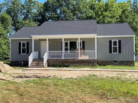 98 W St Johns Church Rd, West Point, VA 23181