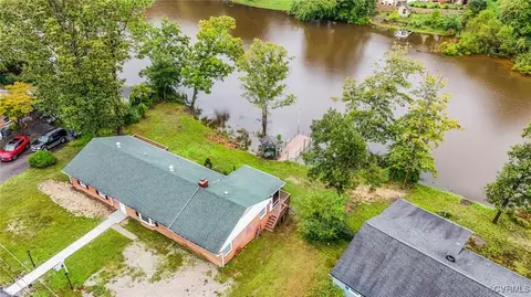 12935 Erlene Dr, Chester, VA 23831
