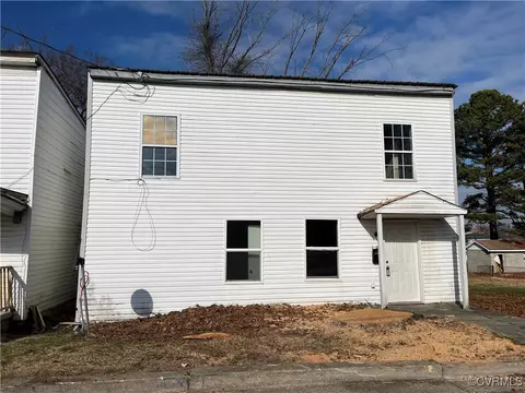819 Gladstone St, Petersburg, VA 23803