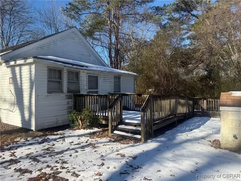 4881 Chestnut Fork Rd, Gloucester, VA 23061 photo 3