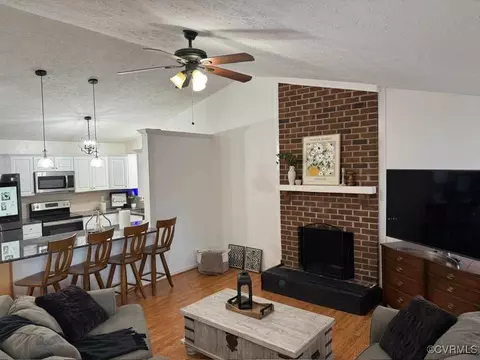 4105 Larkin Ln, Midlothian, VA 23112 photo 6