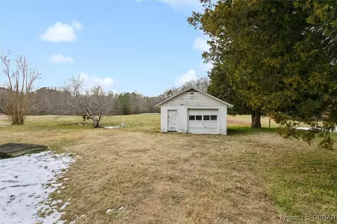 6470 T C Walker, Gloucester, VA 23061 photo 26