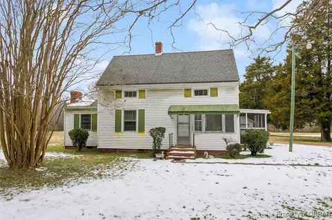 6470 T C Walker, Gloucester, VA 23061