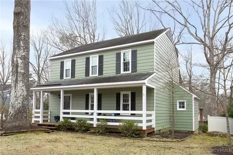1304 Staffordshire Ct, Midlothian, VA 23113