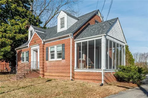 3700 W Hundred Rd, Chester, VA 23831