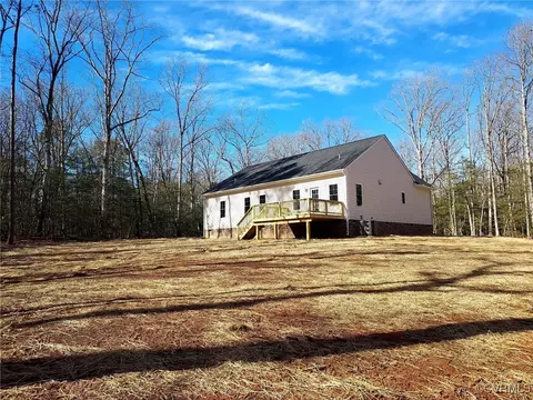 Exterior - 14271 Stage Rd, Lanexa, VA 23089 photo 3 of 3