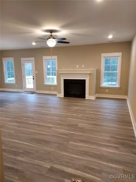 Living - 14271 Stage Rd, Lanexa, VA 23089 photo 1 of 1