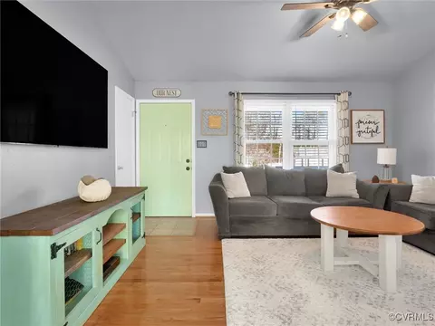 11619 Parrish Branch Cir, Midlothian, VA 23112 photo 6