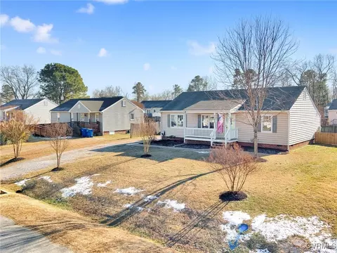 11619 Parrish Branch Cir, Midlothian, VA 23112 photo 3
