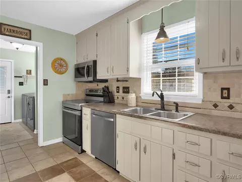 11619 Parrish Branch Cir, Midlothian, VA 23112 photo 21