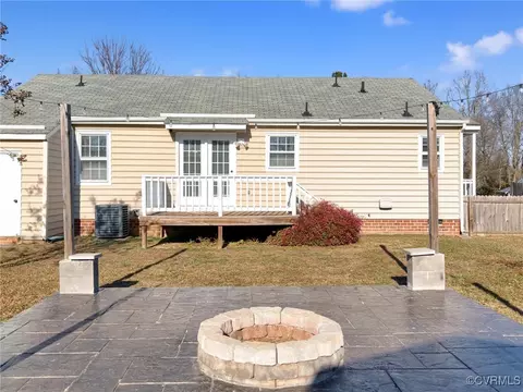 11619 Parrish Branch Cir, Midlothian, VA 23112 photo 5