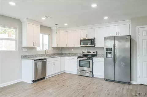 2418 Dupuy Rd, Petersburg, VA 23803