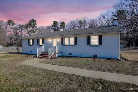 8456 Pine Hill Rd, Mechanicsville, VA 23116
