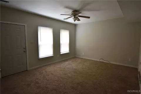 Living - 515 Catherine St, Richmond, VA 23220 photo 2 of 2