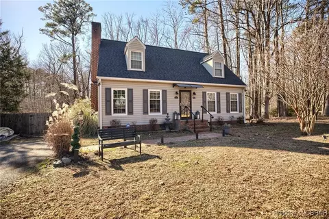 5458 Crany Creek Dr, Gloucester, VA 23061