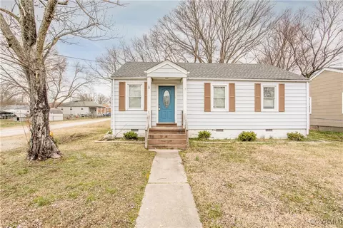 2707 Johnson St, Hopewell, VA 23860