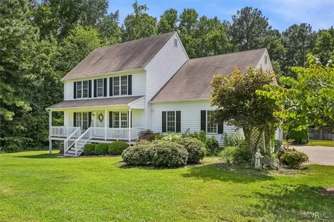203 Oaktree Rd #A, Williamsburg, VA 23188
