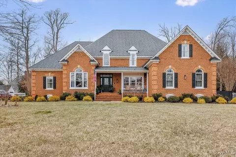 12508 Bay Hill Dr, Chester, VA 23836