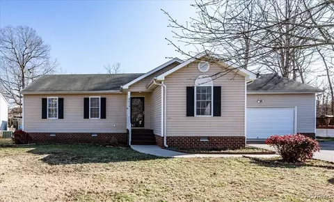 4019 W Dogwood Ave, Chester, VA 23831