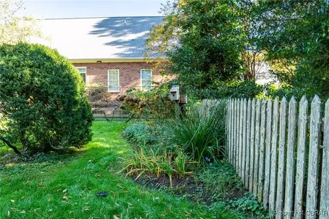 7235 Duval Ave, Gloucester, VA 23061 photo 8