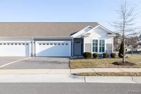 6100 Magnolia Cove Ct, Chester, VA 23831