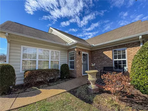 7376 Norwood Pond Pl, Midlothian, VA 23112