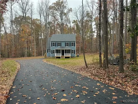 2900 Laughter Ln, Chester, VA 23831