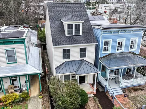 Exterior - 423 12 S Laurel St, Richmond, VA 23220 photo 1 of 6