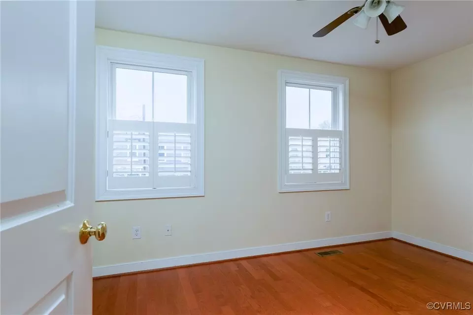 Bedroom - 423 12 S Laurel St, Richmond, VA 23220 photo 6 of 10