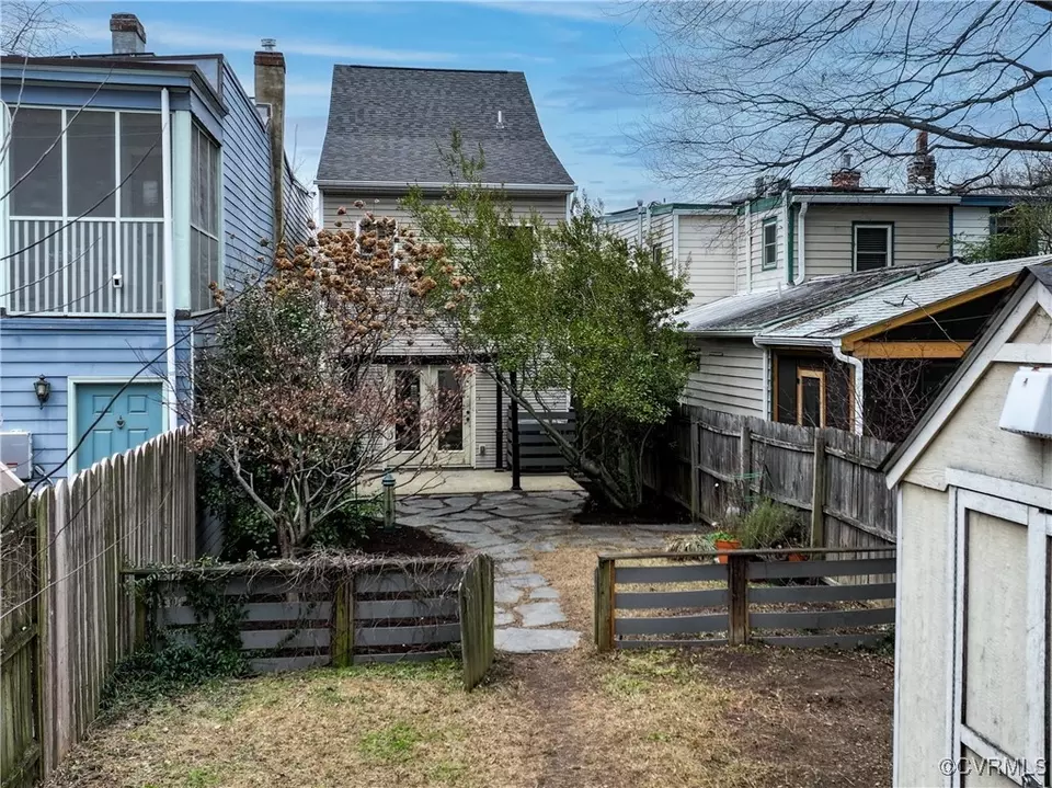 Exterior - 423 12 S Laurel St, Richmond, VA 23220 photo 6 of 6